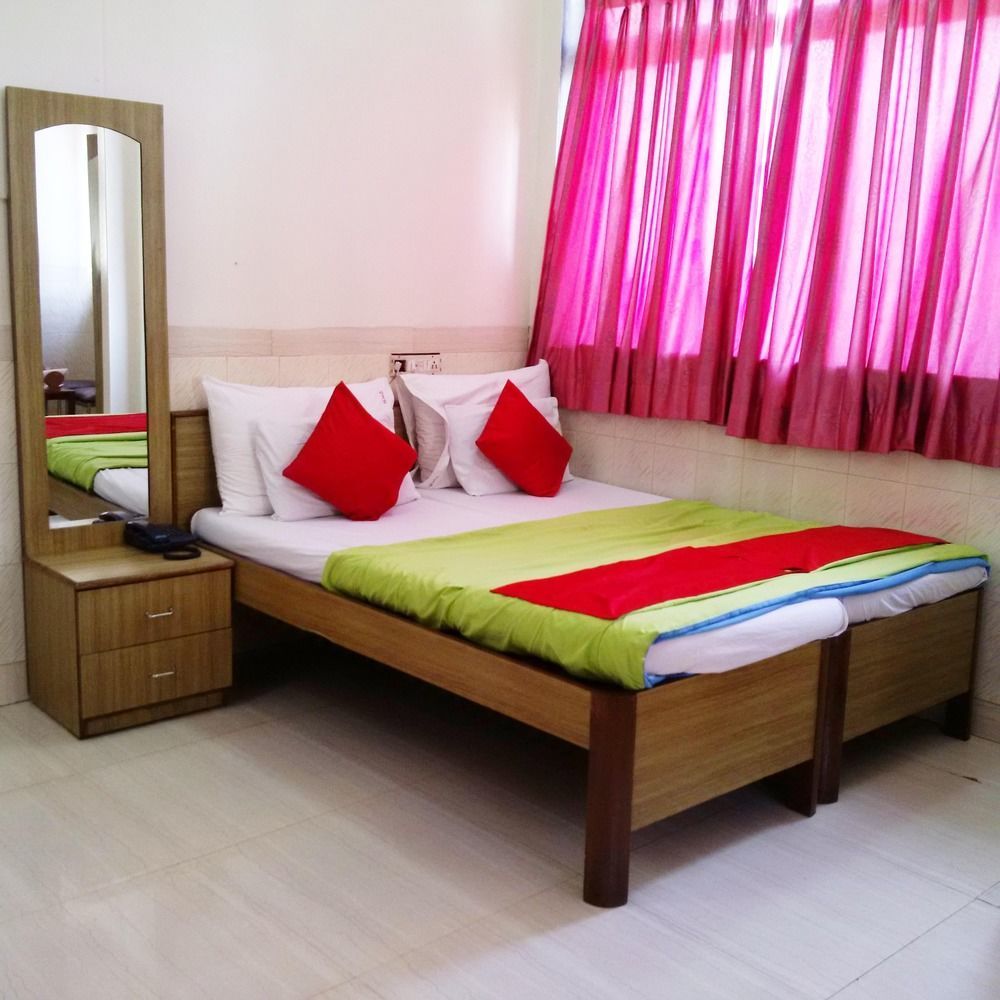 Hotel Al Madina Palace Mumbai Bagian luar foto